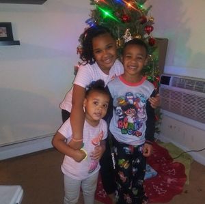 Meet your Posher, Roseline